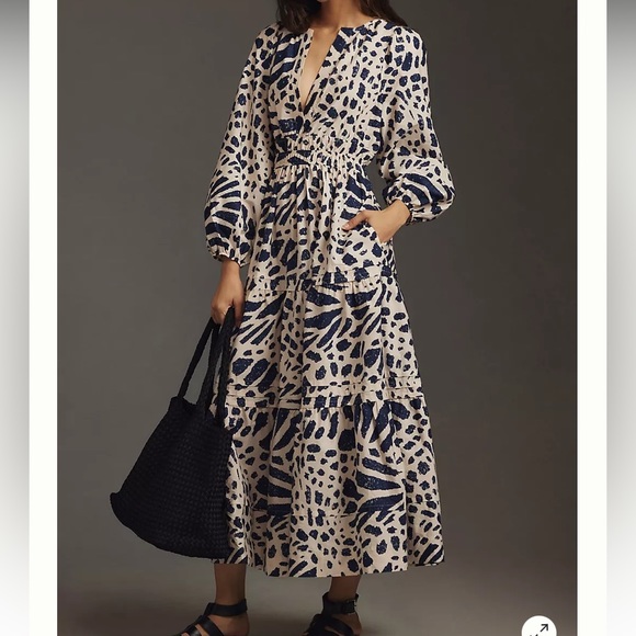 Noracora maxi dress in lavender and varying blue patterns - Picture 5 of 9